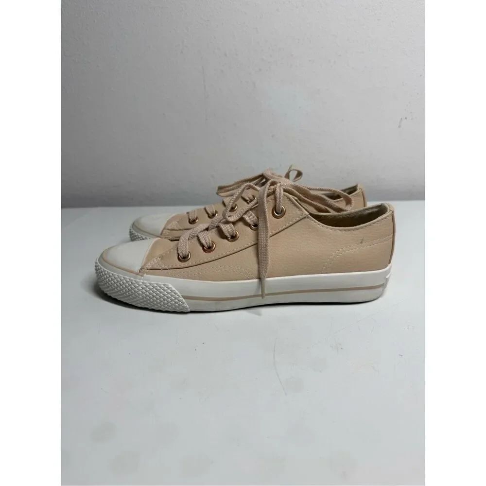 Airwalk Flats Womens Beige Tan Faux Leather Lace Up Low Top Size 8